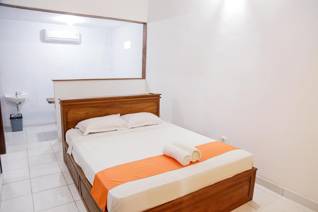 Orange Balangan Bungalow Jimbaran Buitenkant foto