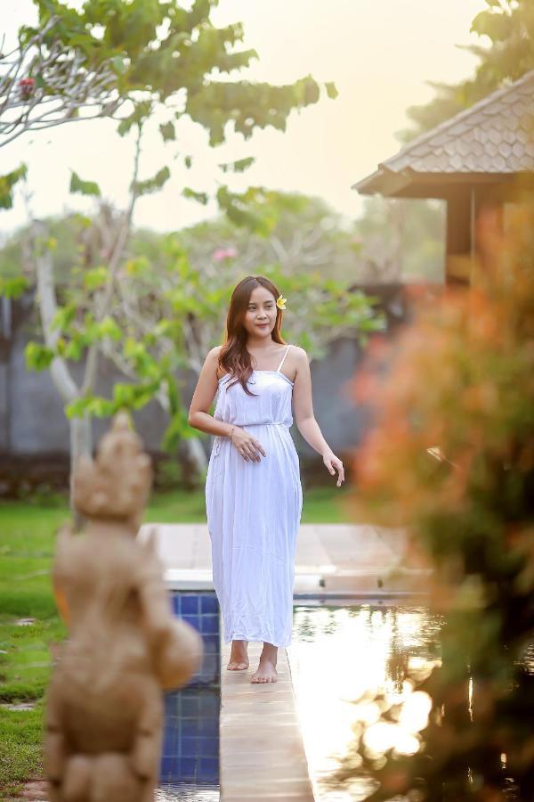 Orange Balangan Bungalow Jimbaran Buitenkant foto