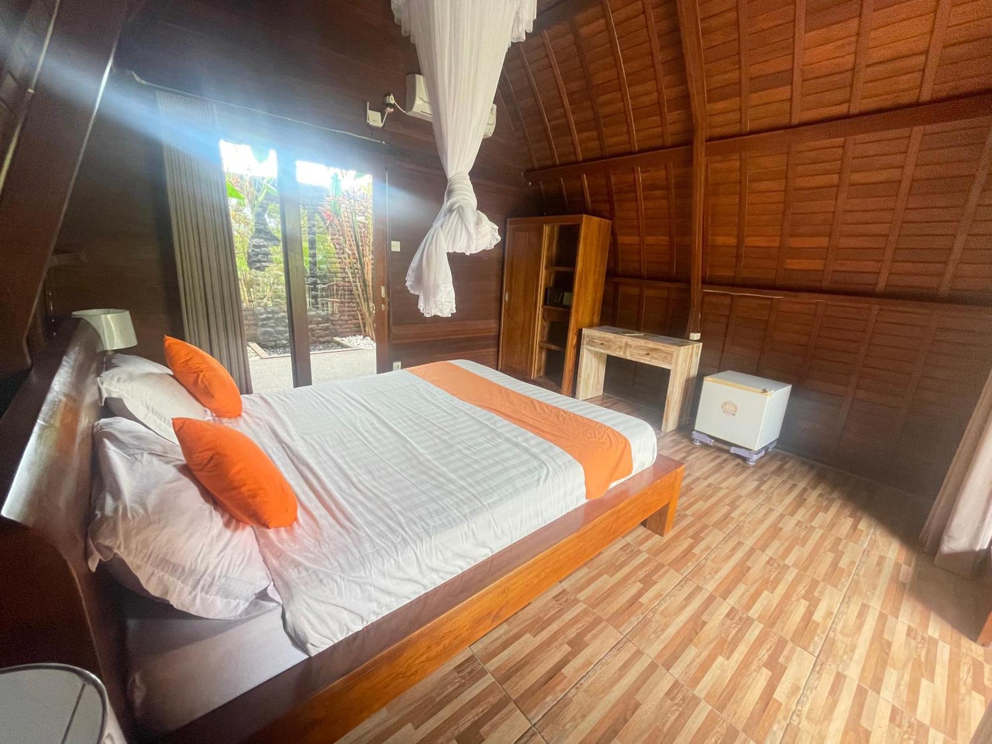 Orange Balangan Bungalow Jimbaran Buitenkant foto